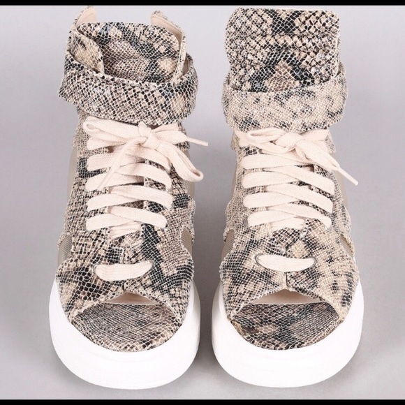 Trendy Snakeskin Peep Toe Sneakers - Picture 4 of 6